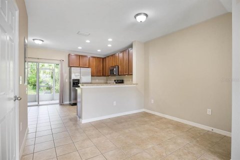 Adosado en alquiler en Fish Hawk, Florida, 2 dormitorios, 112.97 m2 № 1866860 - foto 7