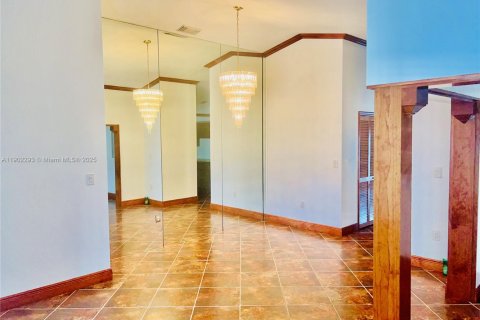 Casa en alquiler en Miami, Florida, 4 dormitorios, 137.31 m2 № 1953830 - foto 7