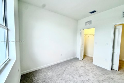 Adosado en alquiler en Florida City, Florida, 3 dormitorios № 1999749 - foto 22