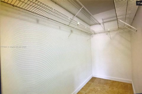 Condo in Delray Beach, Florida, 2 bedrooms  № 1705647 - photo 8