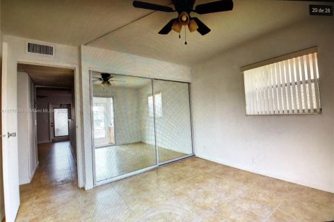 Condo in Delray Beach, Florida, 2 bedrooms  № 1705647 - photo 11
