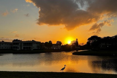Condo in Delray Beach, Florida, 2 bedrooms  № 1705647 - photo 17
