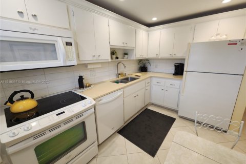 Copropriété à vendre à Boca Raton, Floride: 2 chambres, 98.1 m2 № 1969194 - photo 5