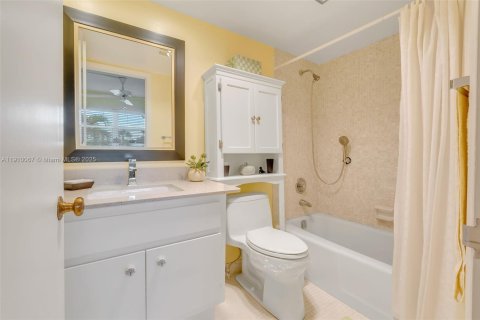 Copropriété à vendre à Boca Raton, Floride: 2 chambres, 98.1 m2 № 1969194 - photo 24