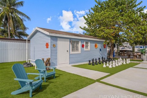 Villa ou maison à vendre à Miami, Floride: 3 chambres, 128.11 m2 № 2054655 - photo 23