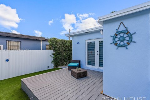 Villa ou maison à vendre à Miami, Floride: 3 chambres, 128.11 m2 № 2054655 - photo 27