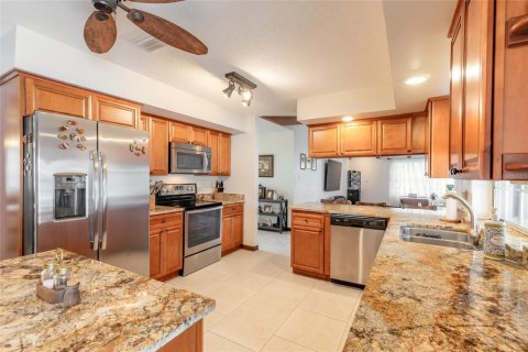 House in Daytona Beach, Florida 3 bedrooms, 218.51 sq.m. № 2358345 - photo 15
