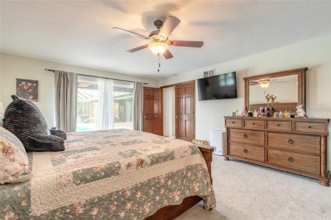 House in Daytona Beach, Florida 3 bedrooms, 218.51 sq.m. № 2358345 - photo 24