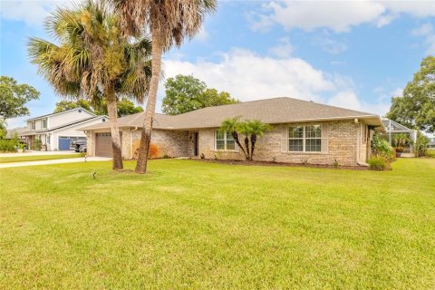House in Daytona Beach, Florida 3 bedrooms, 218.51 sq.m. № 2358345 - photo 3