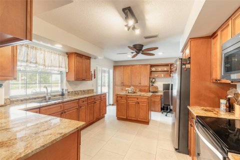 House in Daytona Beach, Florida 3 bedrooms, 218.51 sq.m. № 2358345 - photo 17