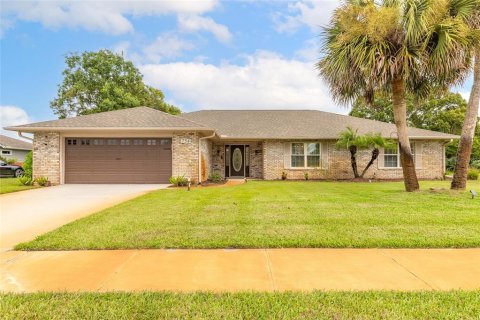 Villa ou maison à Daytona Beach, Floride 3 chambres, 218.51 m2 № 2358345
