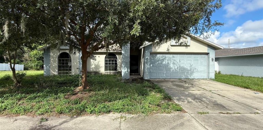 Casa en Port Richey, Florida 3 dormitorios, 140.65 m2 № 2378081