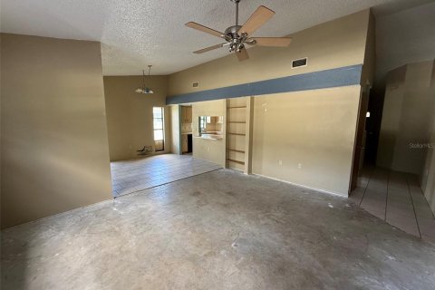 Casa en venta en Port Richey, Florida, 3 dormitorios, 140.65 m2 № 2378081 - foto 4