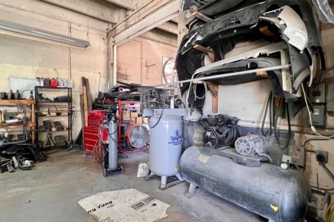 Купить коммерческую недвижимость в Хайалиа, Флорида № 2012747 - фото 11