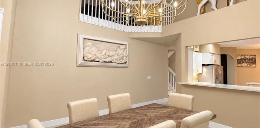 Townhouse in Pompano Beach, Florida 3 bedrooms, 230.12 sq.m. № 2401376