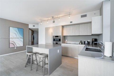 Condominio en venta en Hollywood, Florida, 2 dormitorios, 98.48 m2 № 1931448 - foto 6