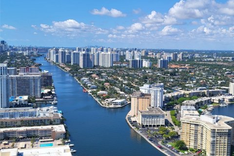 Condominio en venta en Hollywood, Florida, 2 dormitorios, 98.48 m2 № 1931448 - foto 20