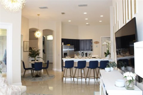 House in Kissimmee, Florida 4 bedrooms, 281.68 sq.m. № 2217269 - photo 30