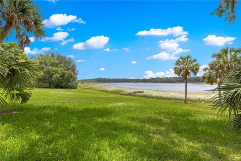 House in Lady Lake, Florida 4 bedrooms, 306.02 sq.m. № 1778680 - photo 7