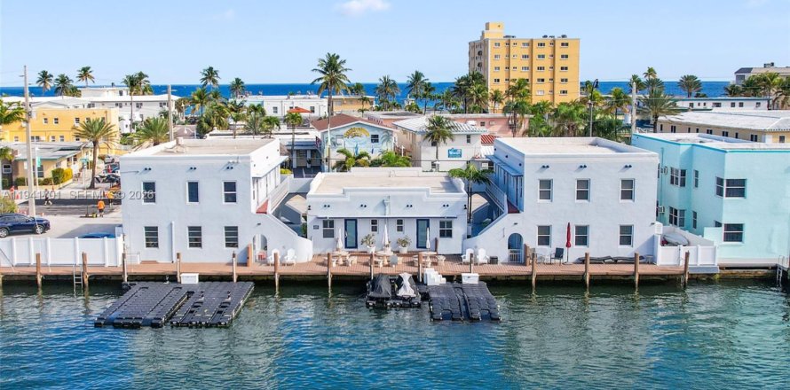 Condo in Hollywood, Florida, 1 bedroom  № 2059775