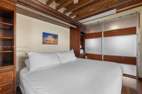 Condo in Hollywood, Florida, 1 bedroom  № 2059775 - photo 14