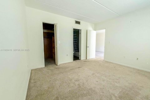 Condominio en alquiler en Venice, Florida, 2 dormitorios № 1989368 - foto 14