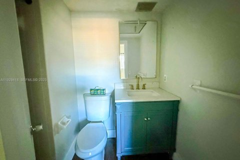 Condominio en alquiler en Venice, Florida, 2 dormitorios № 1989368 - foto 21