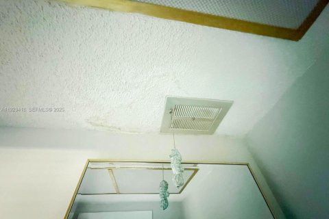 Condominio en alquiler en Venice, Florida, 2 dormitorios № 1989368 - foto 18