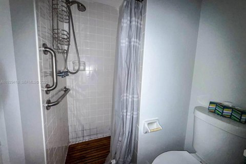 Condominio en alquiler en Venice, Florida, 2 dormitorios № 1989368 - foto 19