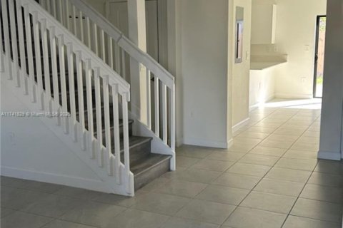 Townhouse in Homestead, Florida 3 bedrooms, 149.76 sq.m. № 1867615 - photo 24