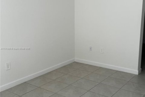Townhouse in Homestead, Florida 3 bedrooms, 149.76 sq.m. № 1867615 - photo 18