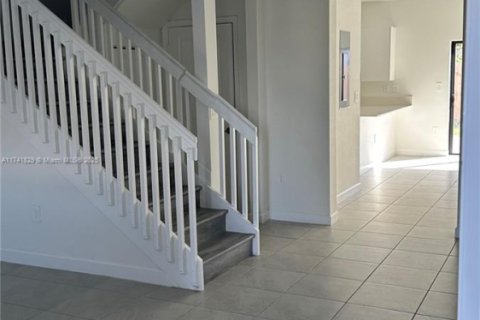 Townhouse in Homestead, Florida 3 bedrooms, 149.76 sq.m. № 1867615 - photo 26