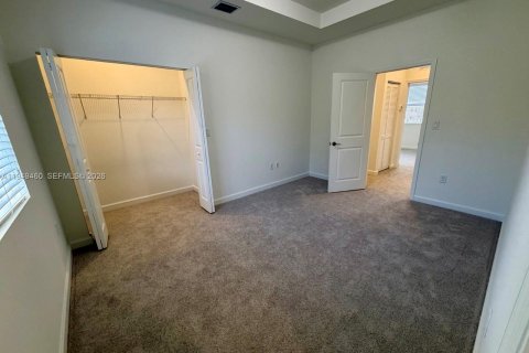 Снять в аренду таунхаус в Флорида-Сити, Флорида 3 спальни, 127.83м2, № 2005187 - фото 23