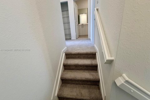 Снять в аренду таунхаус в Флорида-Сити, Флорида 3 спальни, 127.83м2, № 2005187 - фото 20