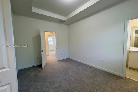 Снять в аренду таунхаус в Флорида-Сити, Флорида 3 спальни, 127.83м2, № 2005187 - фото 24