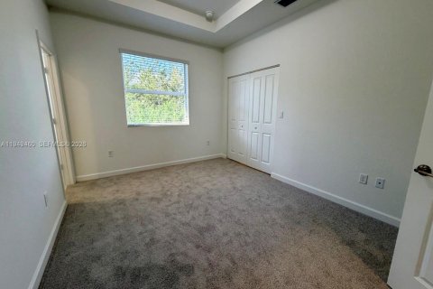 Снять в аренду таунхаус в Флорида-Сити, Флорида 3 спальни, 127.83м2, № 2005187 - фото 25