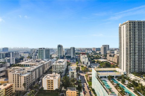 Copropriété à vendre à Miami, Floride: 2 chambres, 127.09 m2 № 2052214 - photo 10