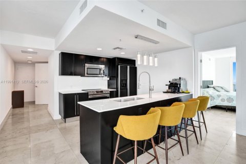Copropriété à vendre à Miami, Floride: 2 chambres, 127.09 m2 № 2052214 - photo 5