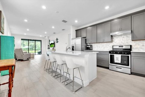 House in Lakewood Ranch, Florida 3 bedrooms, 153.29 sq.m. № 2324199 - photo 15