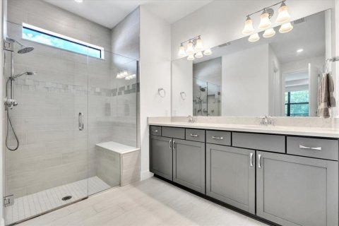 House in Lakewood Ranch, Florida 3 bedrooms, 153.29 sq.m. № 2324199 - photo 18