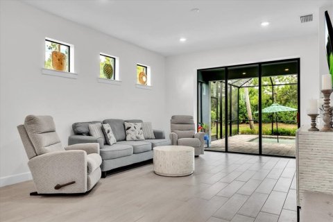 House in Lakewood Ranch, Florida 3 bedrooms, 153.29 sq.m. № 2324199 - photo 8