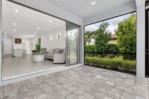 House in Lakewood Ranch, Florida 3 bedrooms, 153.29 sq.m. № 2324199 - photo 29