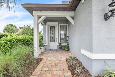 House in Lakewood Ranch, Florida 3 bedrooms, 153.29 sq.m. № 2324199 - photo 3