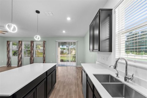 House in Haines City, Florida 4 bedrooms, 171.68 sq.m. № 1843086 - photo 11