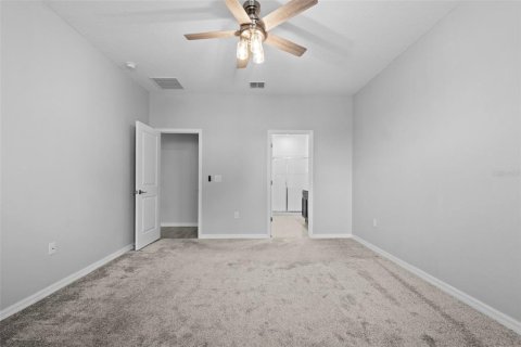 House in Haines City, Florida 4 bedrooms, 171.68 sq.m. № 1843086 - photo 14