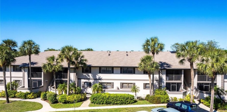 Condominio en Port Charlotte, Florida, 2 dormitorios  № 1574851