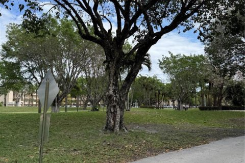 Copropriété à louer à Lauderhill, Floride: 2 chambres № 2255386 - photo 2