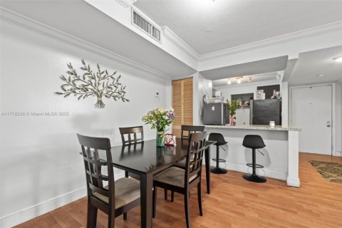 Купить кондоминиум в Майами, Флорида 2 спальни, 97.55м2, № 1984949 - фото 13