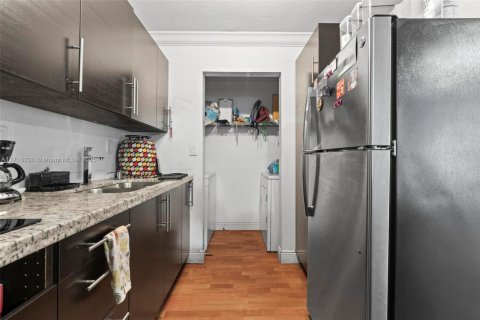 Купить кондоминиум в Майами, Флорида 2 спальни, 97.55м2, № 1984949 - фото 6