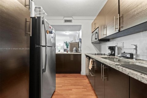 Купить кондоминиум в Майами, Флорида 2 спальни, 97.55м2, № 1984949 - фото 7